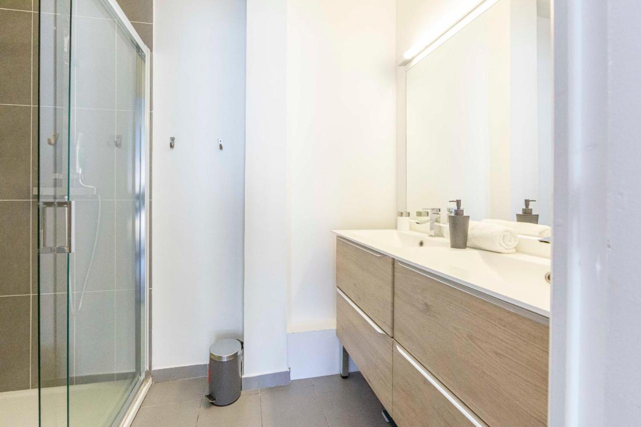 Modern Apartment 2 Bedrooms Quiet Terrace In A Palm Beach Area, 30 Meters From Seaside Cannes Dış mekan fotoğraf